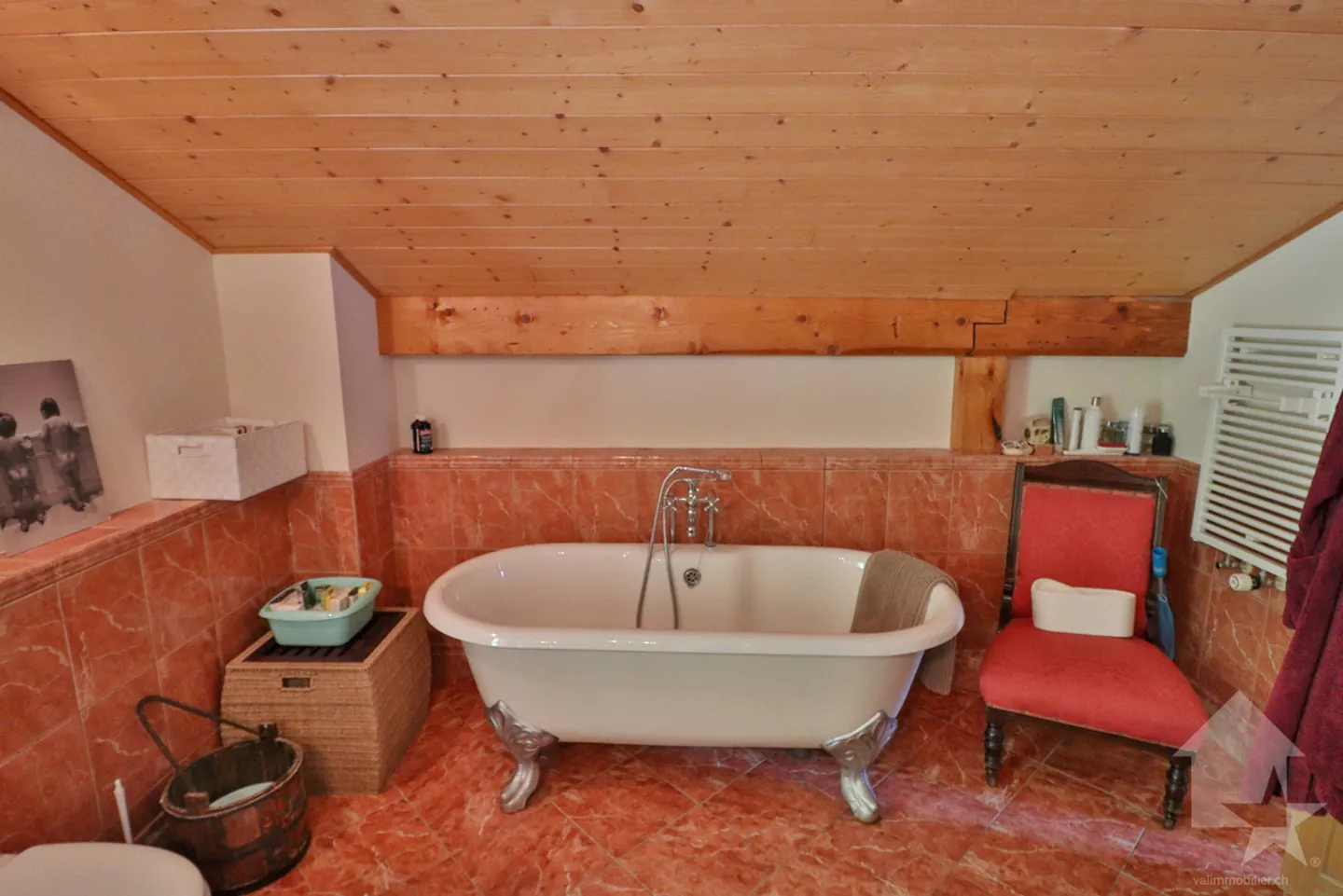 Geräumiges 11-Zimmer-Haus im Zentrum des Weinbergs von Martigny-Combe - Foto 28 von 34