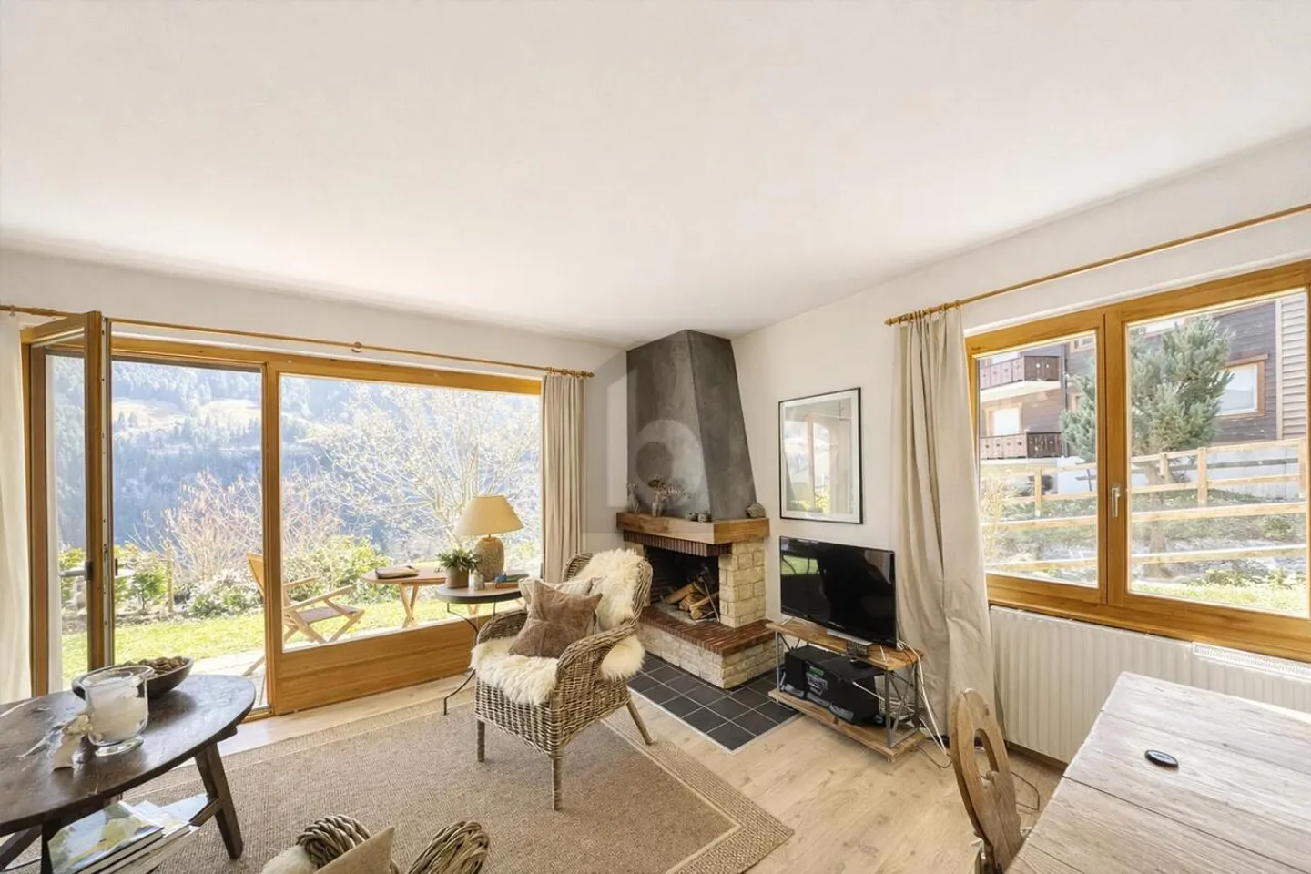 Charming, in a resort with fireplace and terrace - Photo 3 of 6