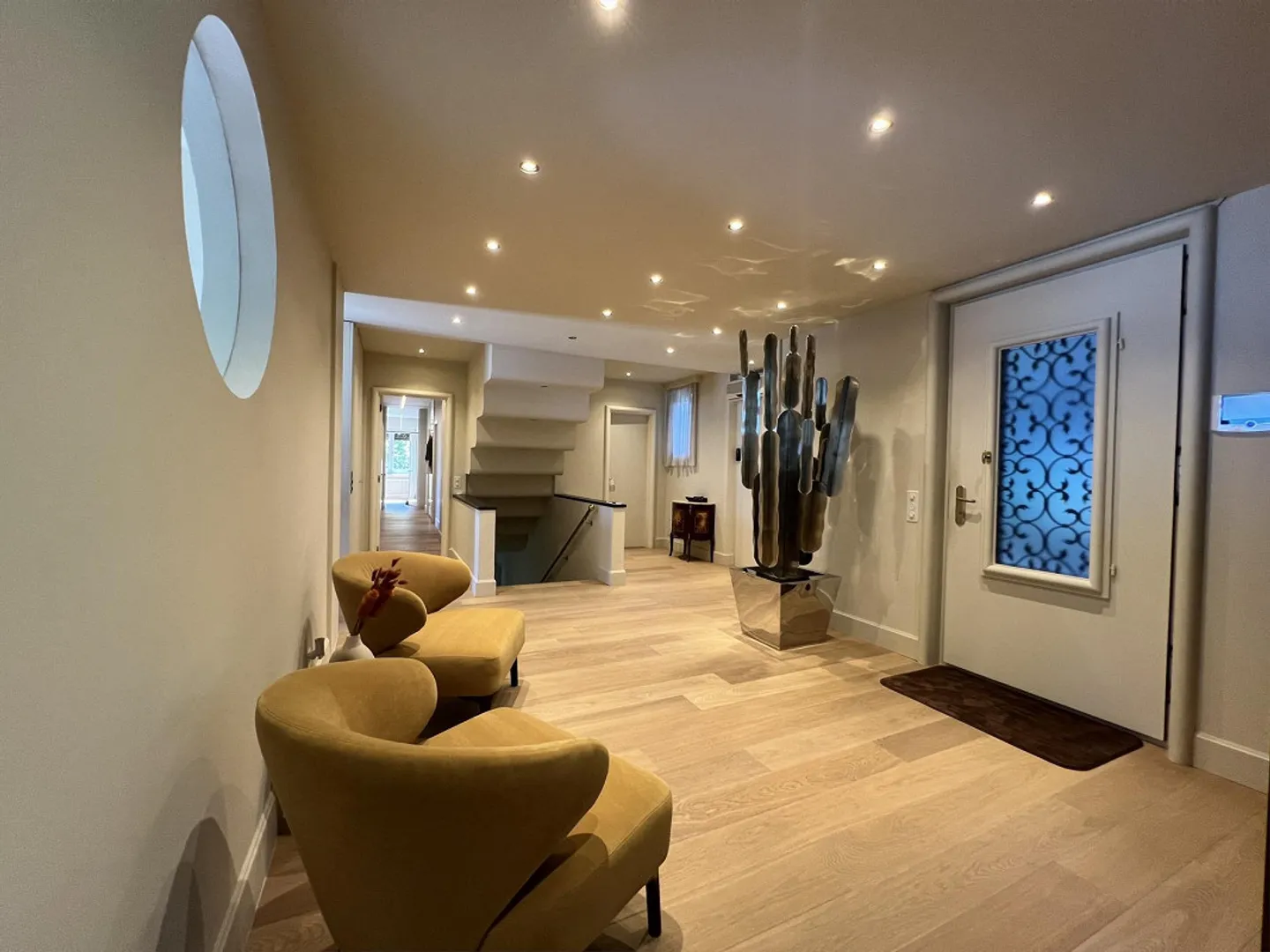 LUXURIÖSE VILLA IN PRIVILEGIERTER LAGE - Foto 7 von 13