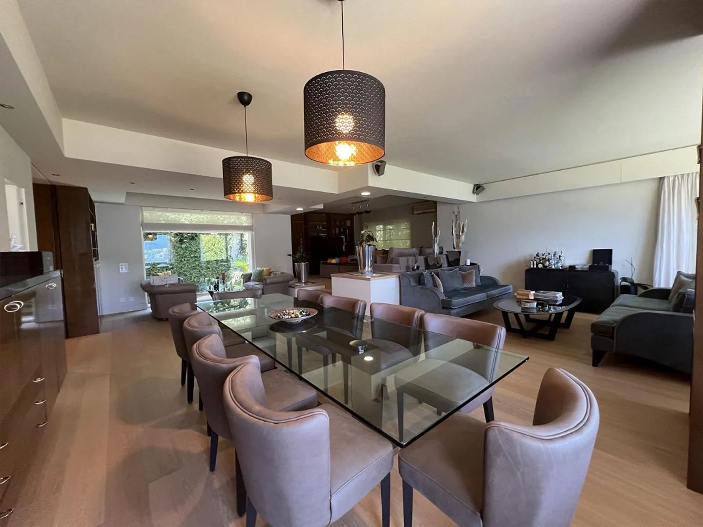 LUXURIÖSE VILLA IN PRIVILEGIERTER LAGE - Foto 8 von 13