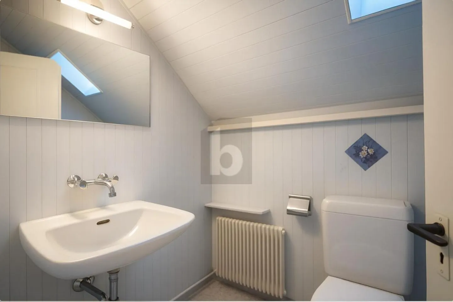 Residential building for sale - Photo 4 of 6