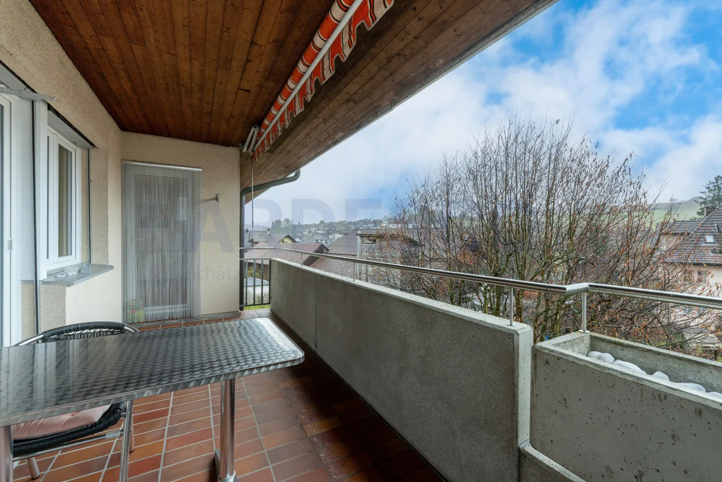 Helles Apartment mit Balkon - Foto 12 von 12