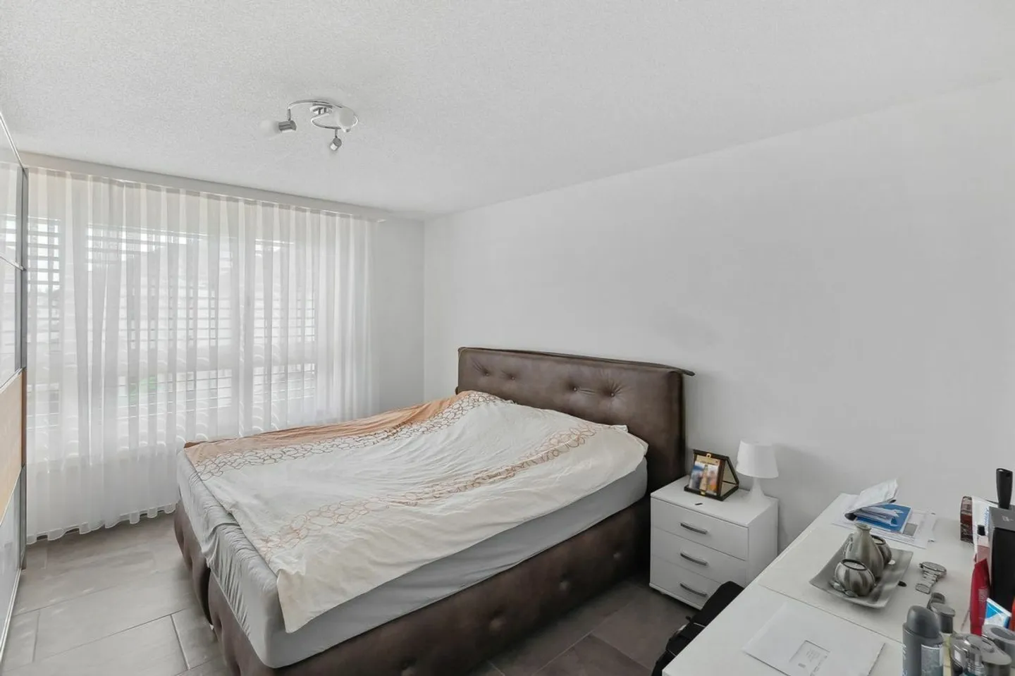 LIVING IN A CENTRAL, SUNNY LOCATION - Photo 6 of 8