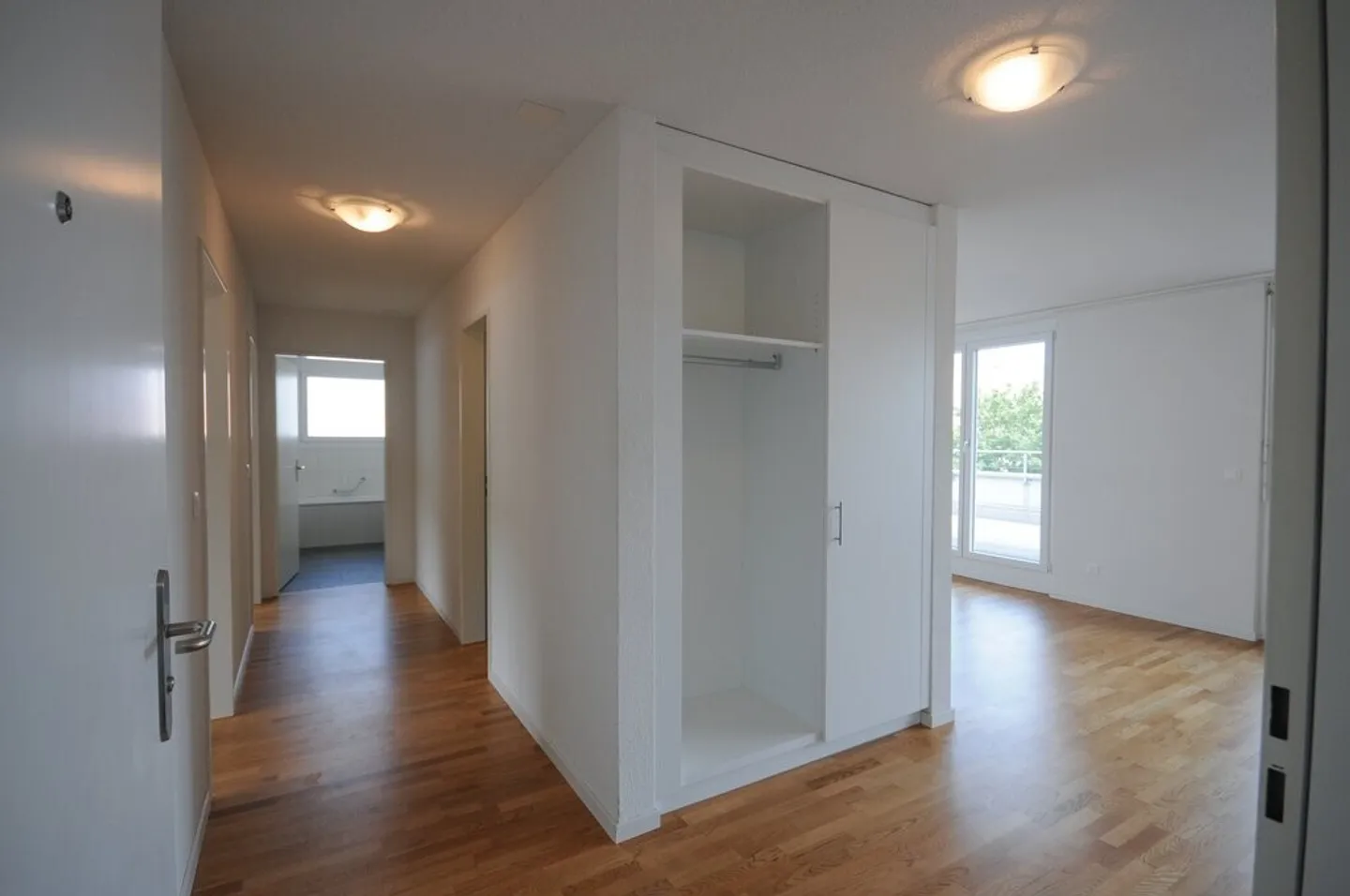 Modernes 3.5-Zimmer-Apartment - Foto 8 von 10