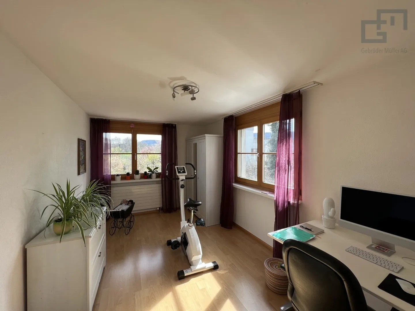 Maison de rangée ensoleillée avec beau jardin ! - Photo 10 sur 12