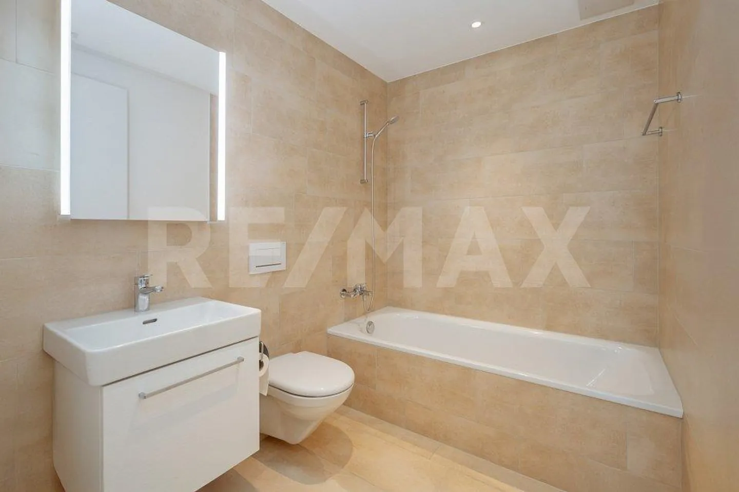 Appartement 3.5 pièces presque neuf dans un emplacement de choix avec beaucoup d'espaces extérieurs - Photo 6 sur 11