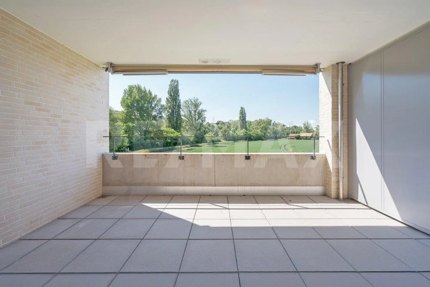 Appartement 3.5 pièces presque neuf dans un emplacement de choix avec beaucoup d'espaces extérieurs - Photo 9 sur 11