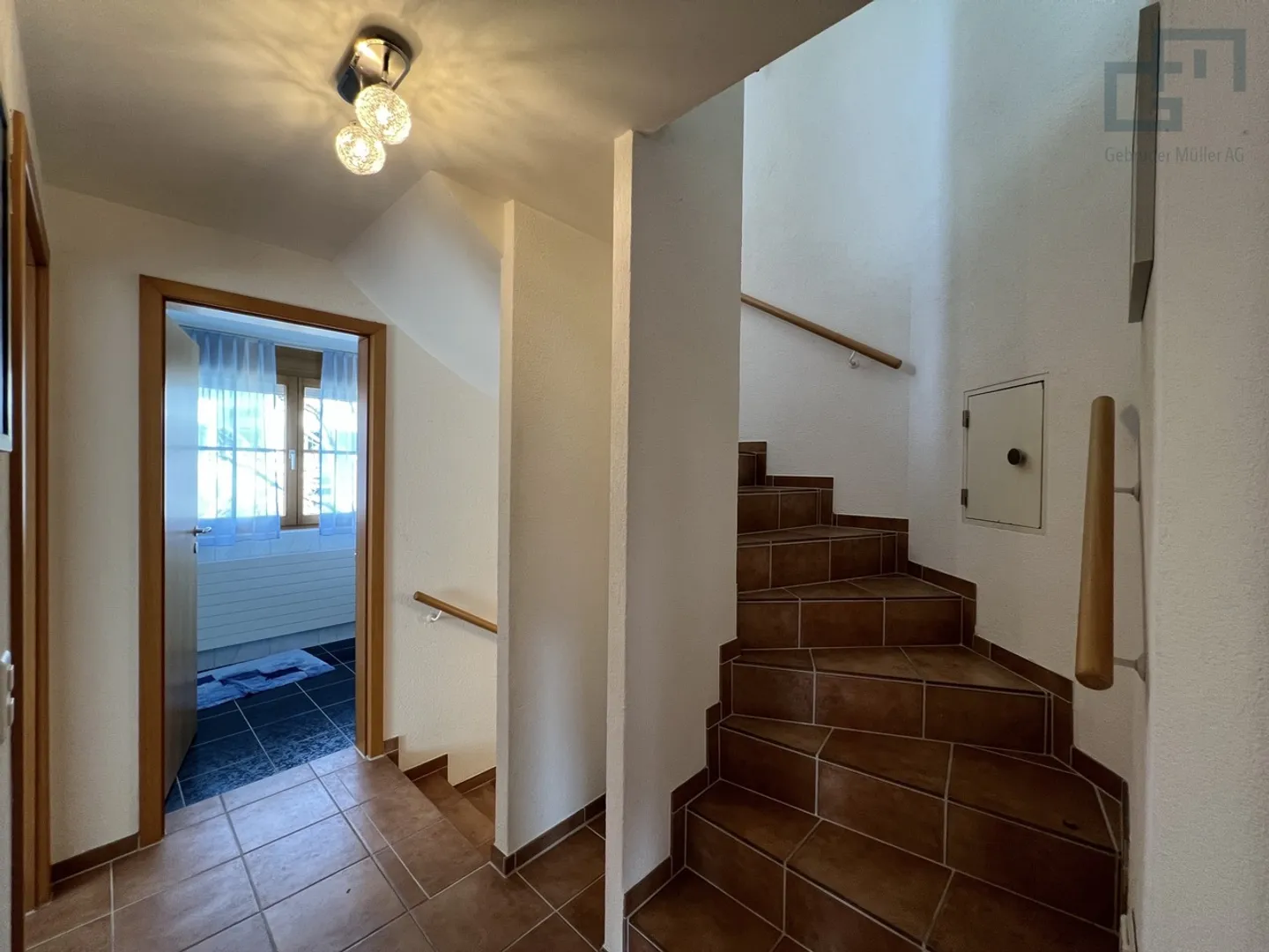 Maison de rangée ensoleillée avec beau jardin ! - Photo 11 sur 12
