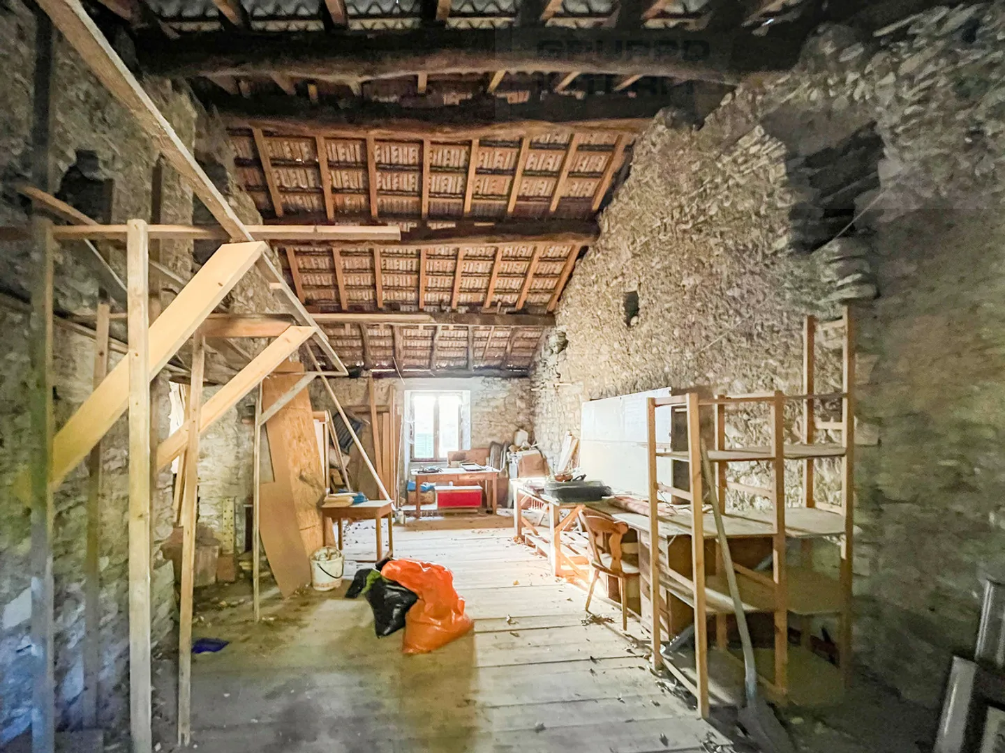 MAISON À RÉNOVER - Photo 5 sur 7
