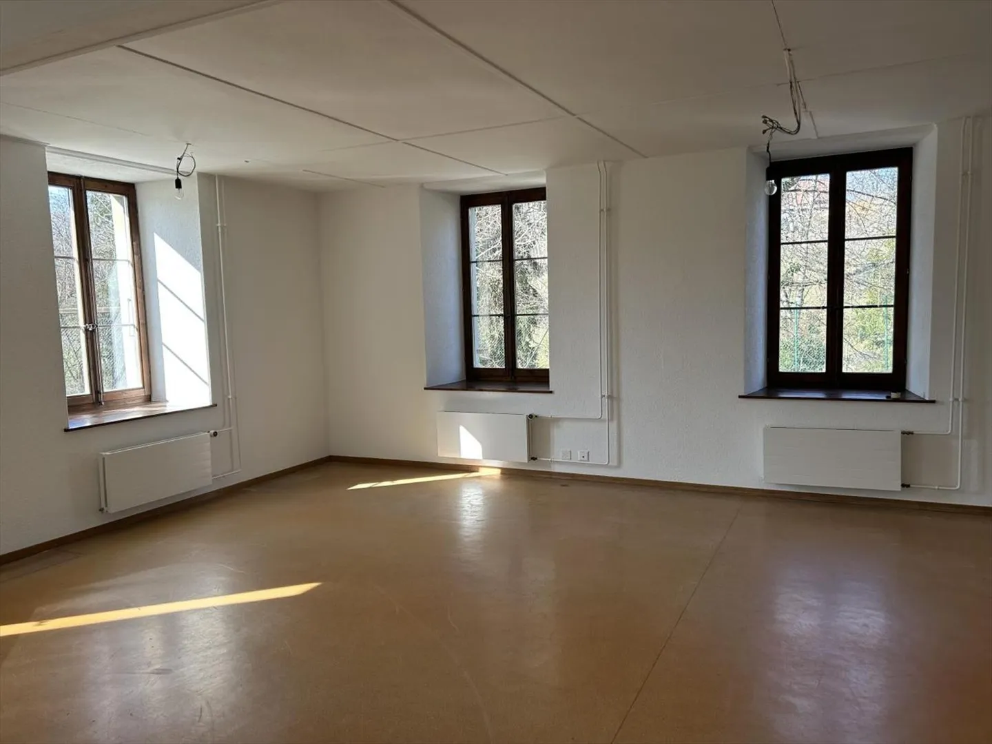 Bureau/Administration 70 m2 à Ropraz - Photo 1 sur 5