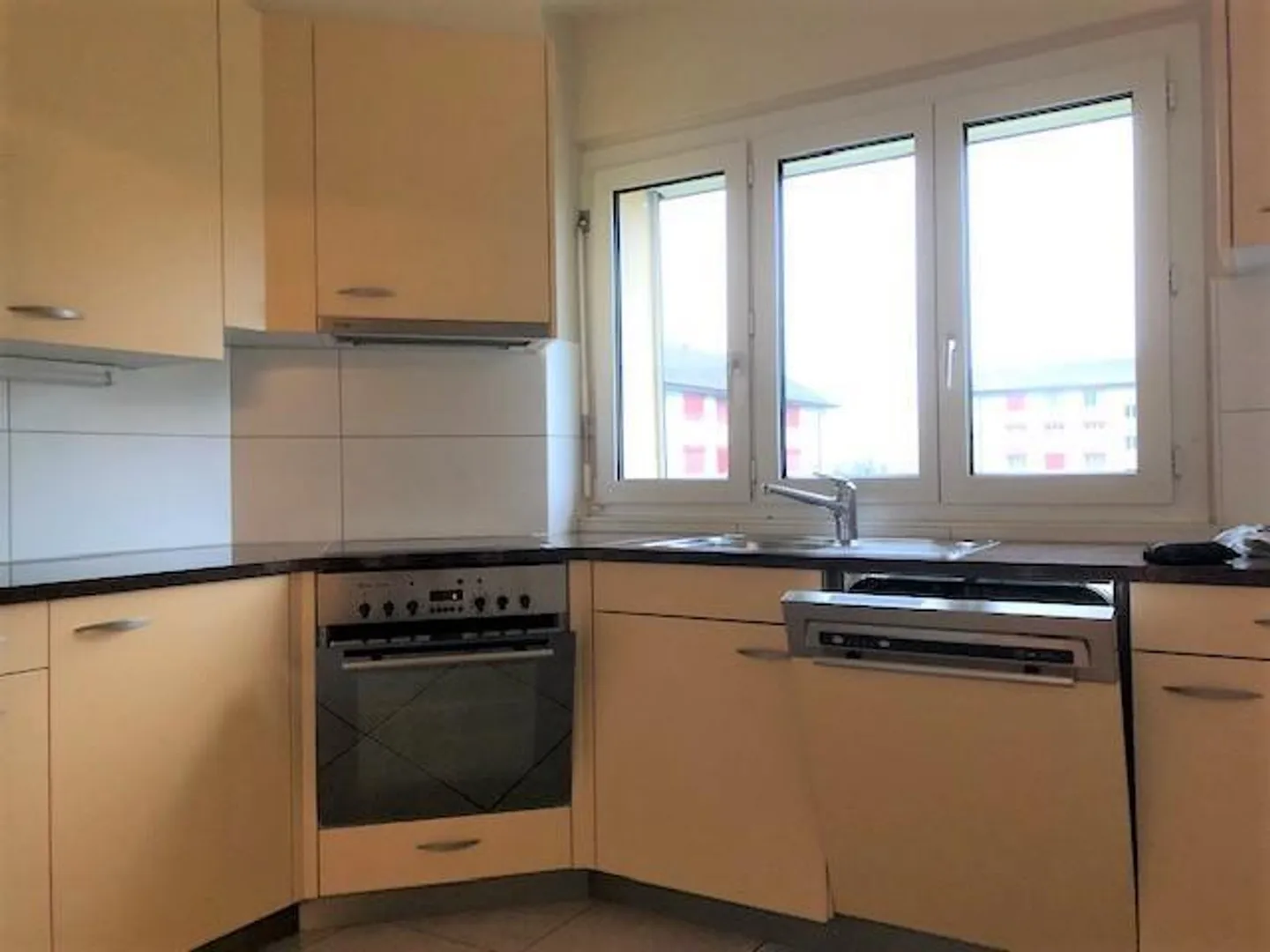 BEAUTIFUL APARTMENT FOR PURCHASE - Photo 2 of 6