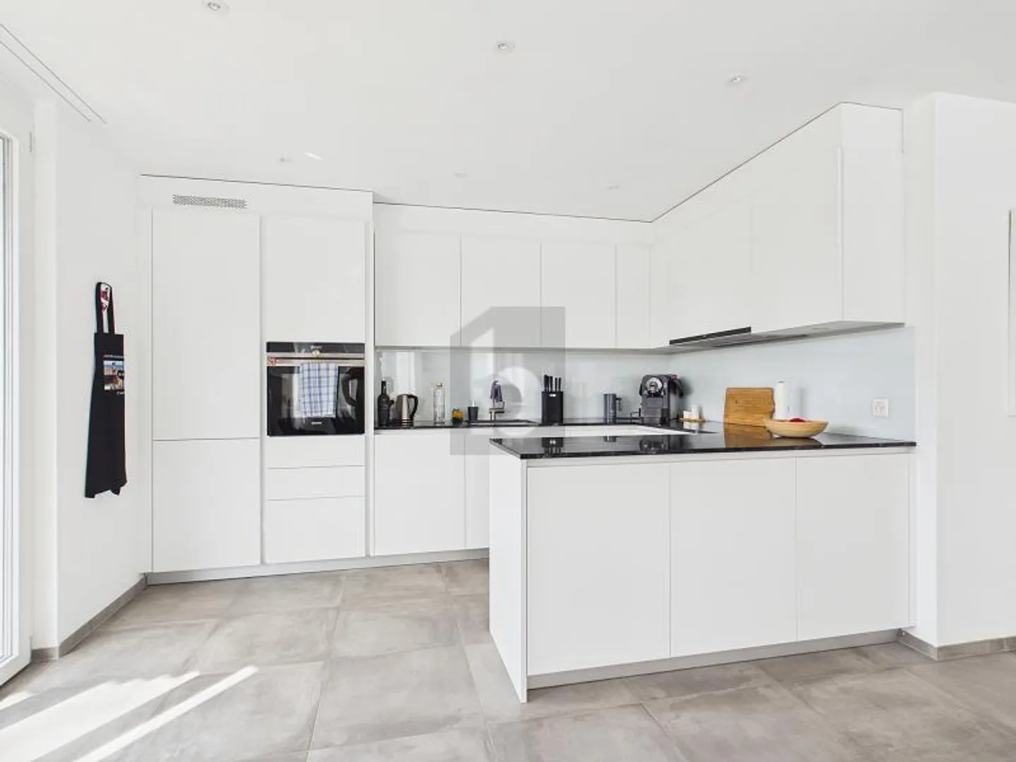 LIGHT-FLOODED WITH BALCONY - Photo 2 of 6