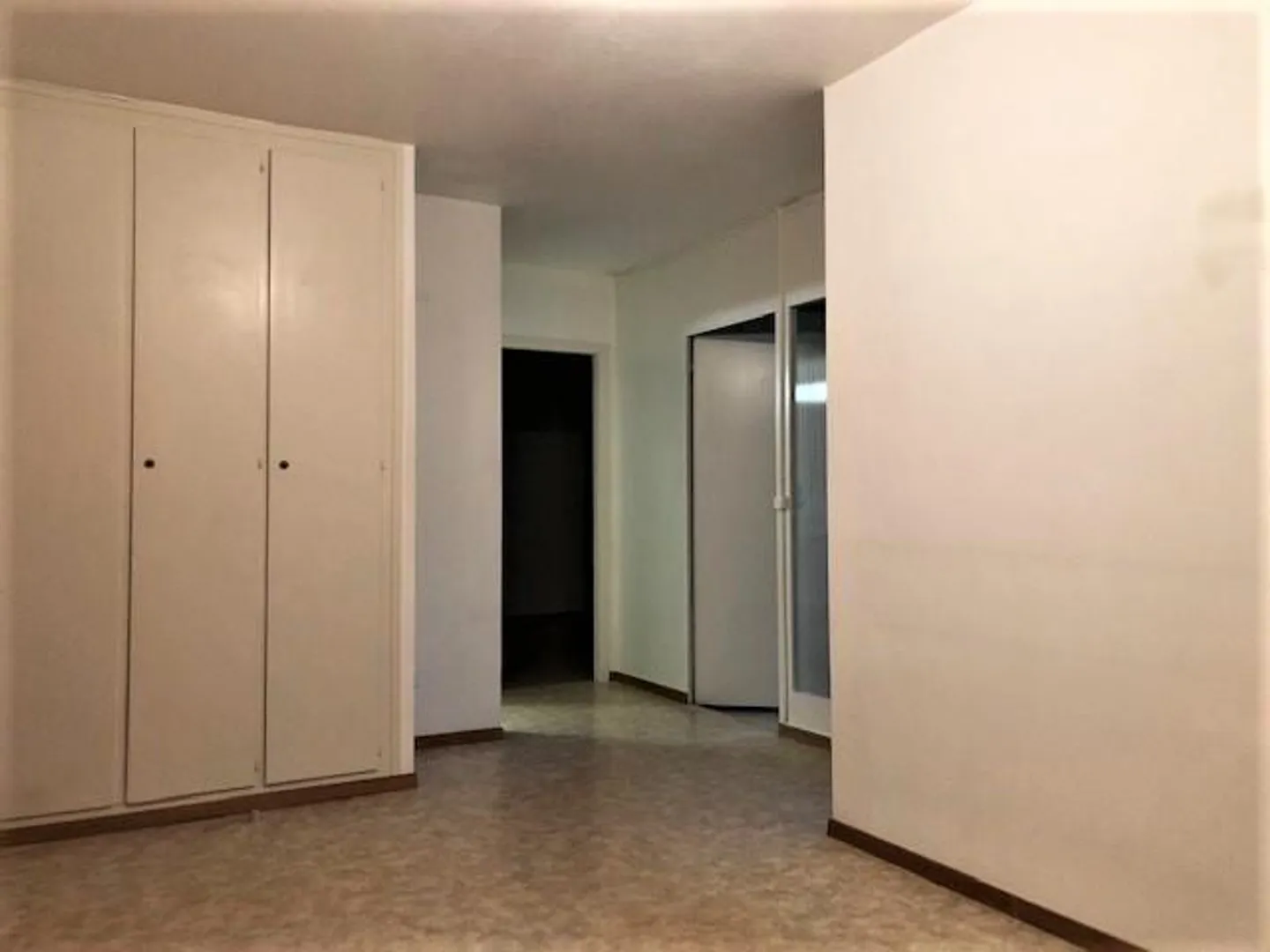 BEAUTIFUL APARTMENT FOR PURCHASE - Photo 3 of 6