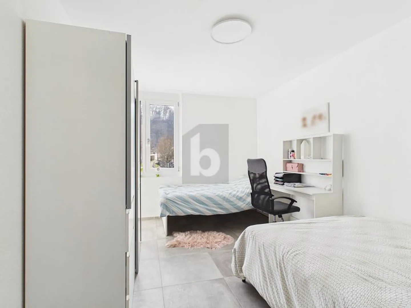 LIGHT-FLOODED WITH BALCONY - Photo 3 of 6