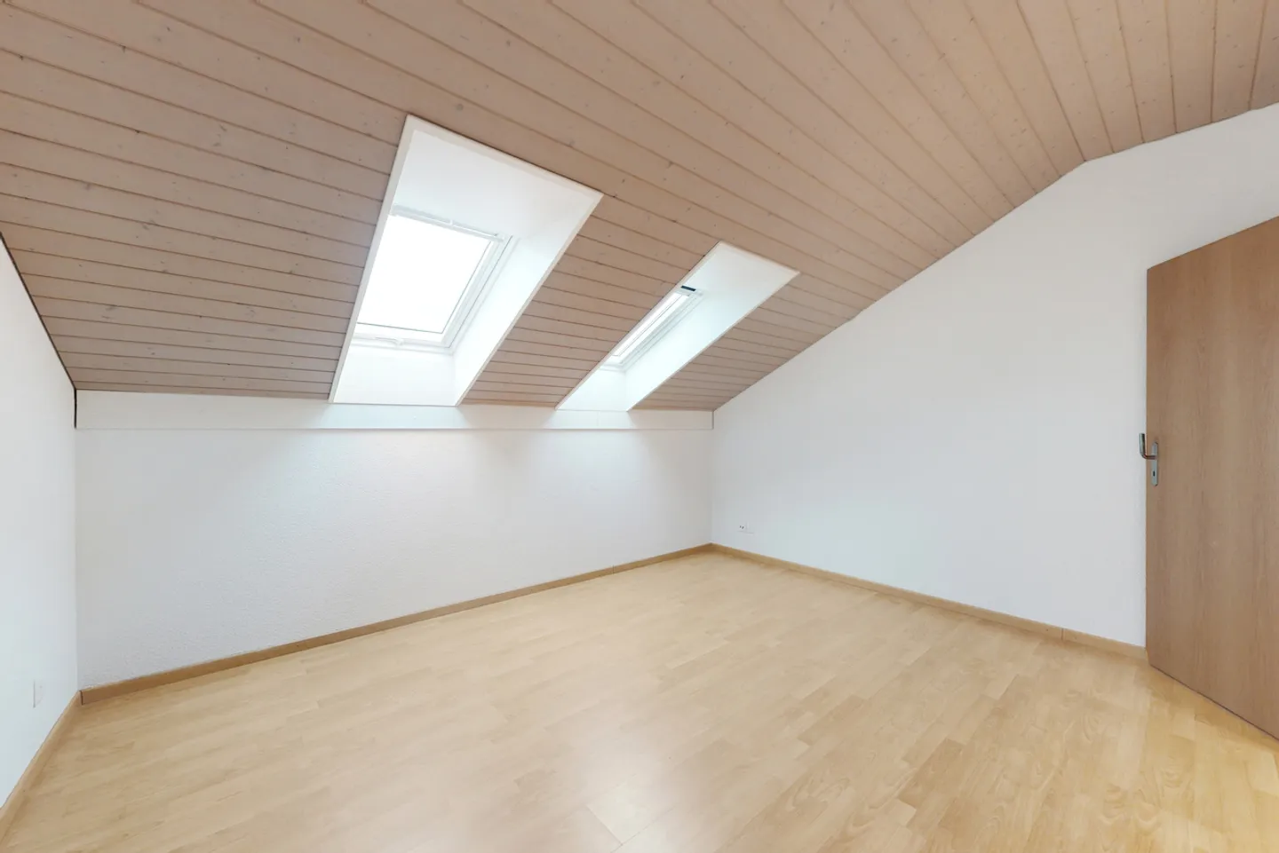 Ruhige, kuschelige Dachwohnung - Photo 6 of 13
