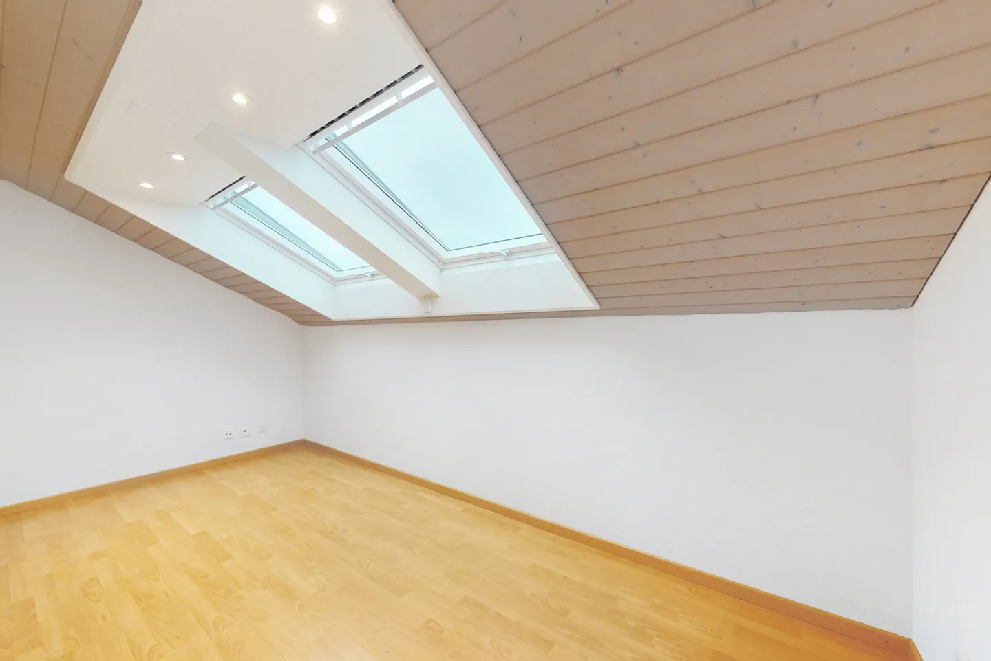 Ruhige, kuschelige Dachwohnung - Photo 7 of 13