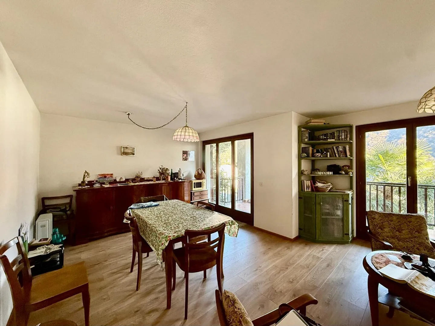 Welcoming Villa with 2 Terraces and Garden in Arogno - Photo 2 of 8