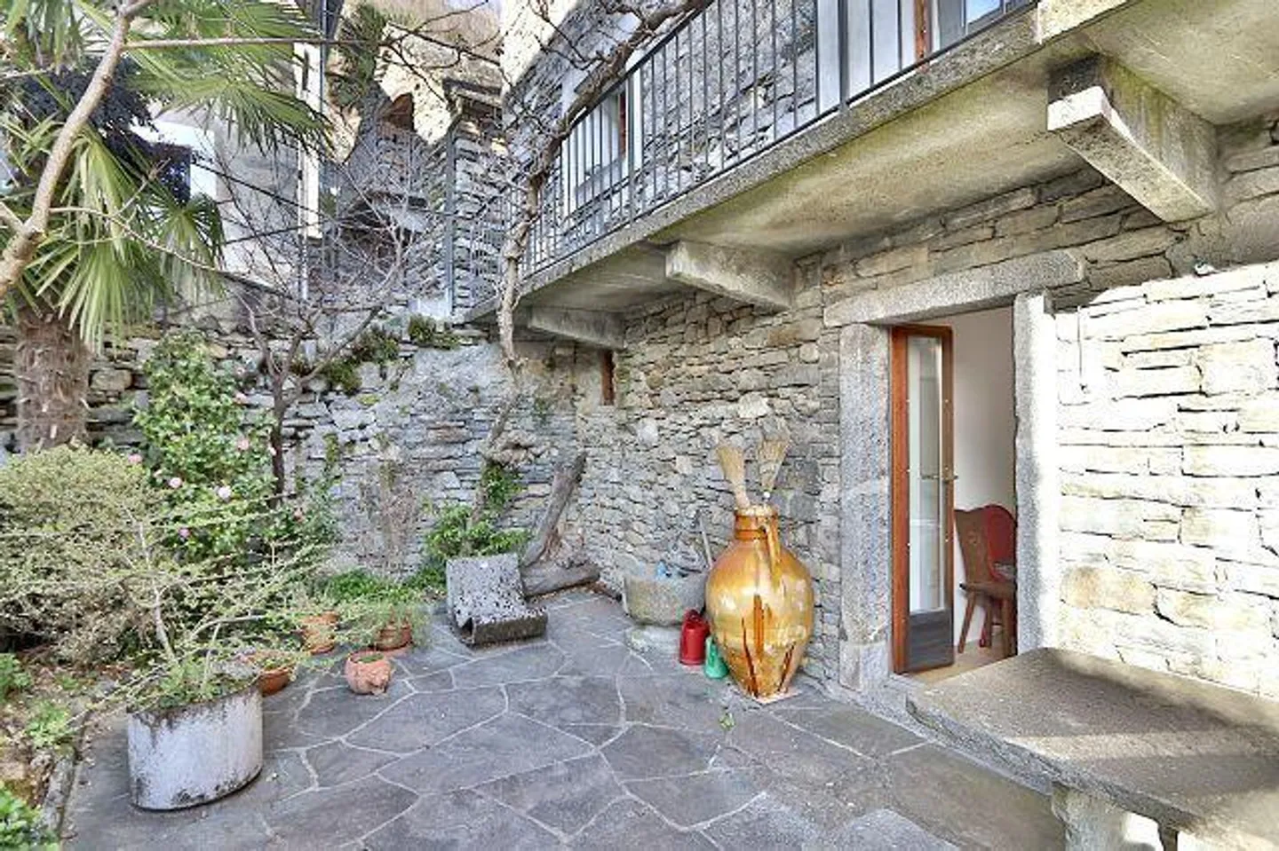 7 1/2-Room Ticino House in the Village Center / 7-room Ticinese period house - Photo 25 of 41