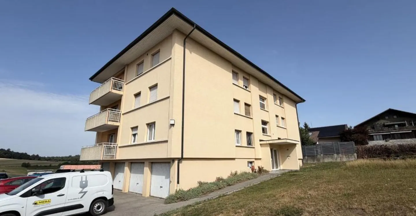 3.5-room apartment located on the ground floor - Photo 1 of 5