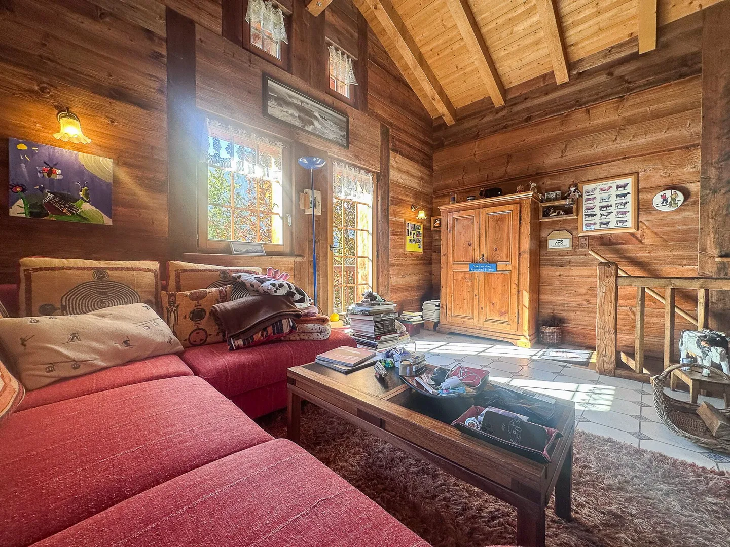 Absolute Charm - Photo 2 of 15