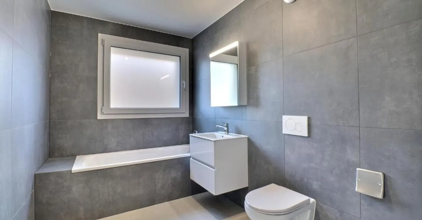 Magnificent 3.5-room apartment with garden in Moudon - Photo 4 of 12