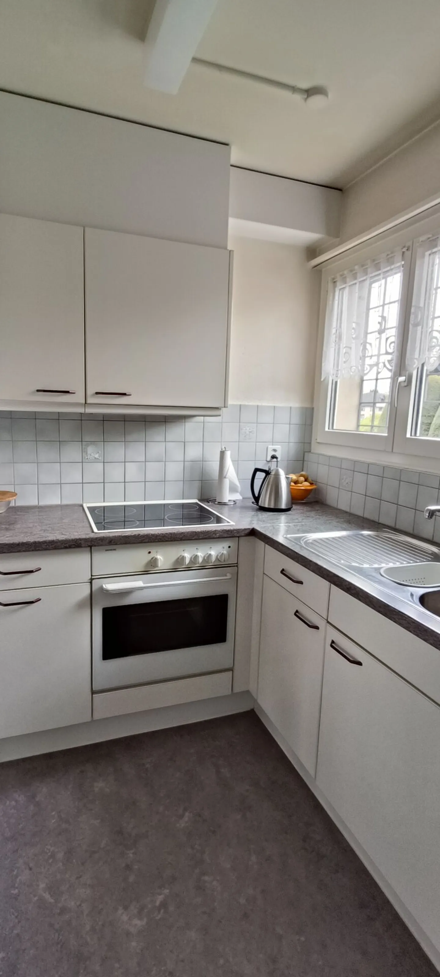 Appartement temporaire de 4,5 pièces avec jardin à Sursee - Photo 3 sur 8