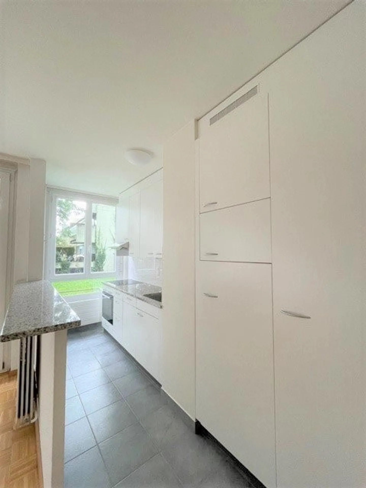 Proche aéroport et organisations internationales - Photo 4 sur 8