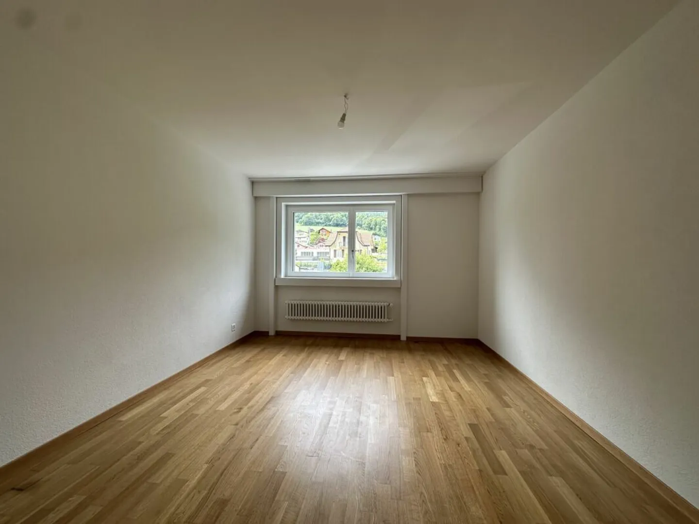 Schöne 4,5-Zimmer-Wohnung, 2022 renoviert, in ruhiger Lage! - Foto 5 von 8