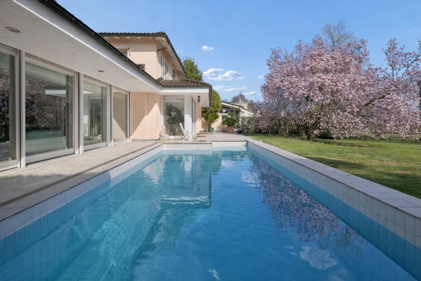 Villa élégante au bord du lac Ceresio - Photo 6 sur 21
