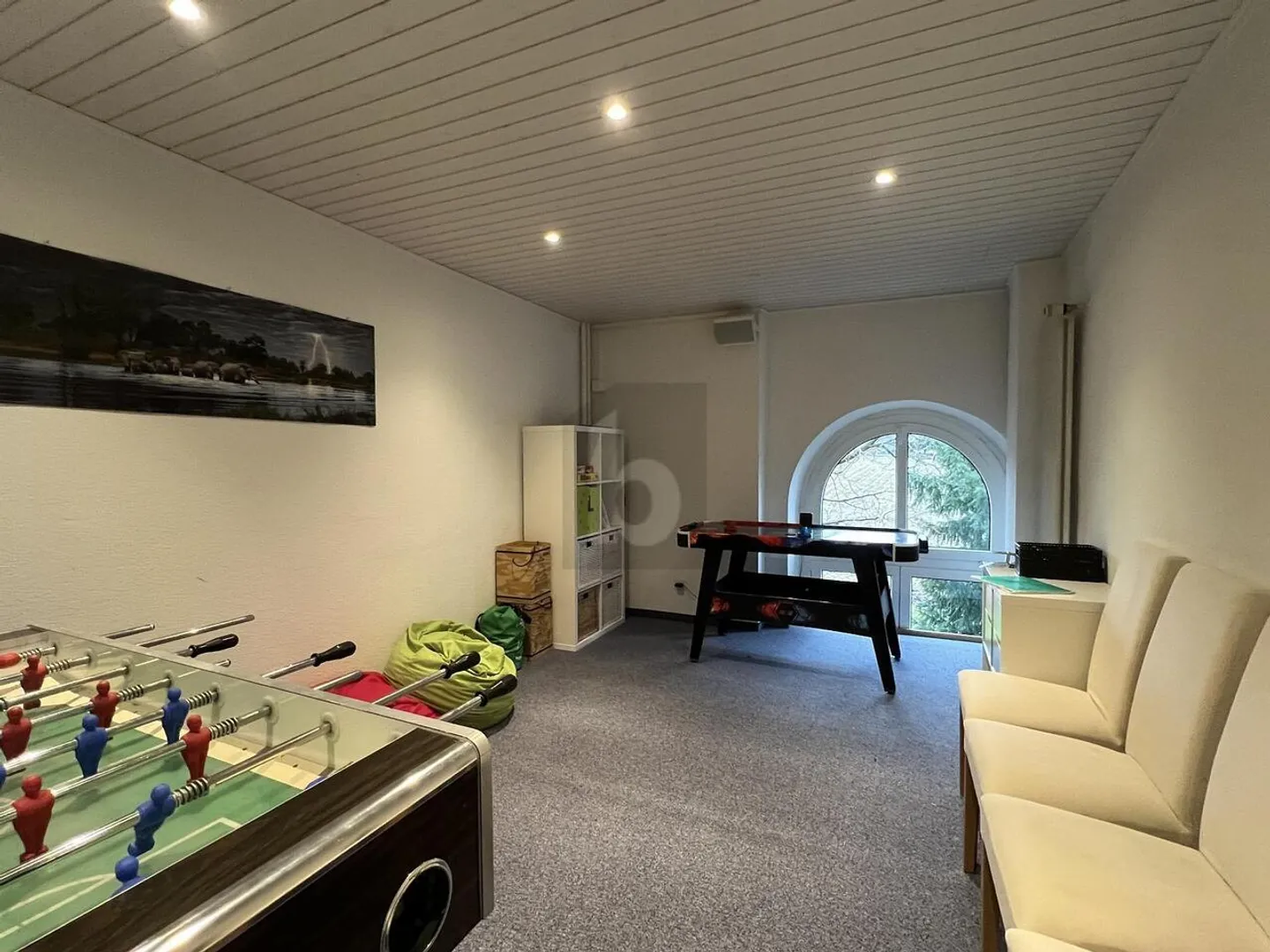 Vielseitiger Raum mit Garten - Foto 5 von 6