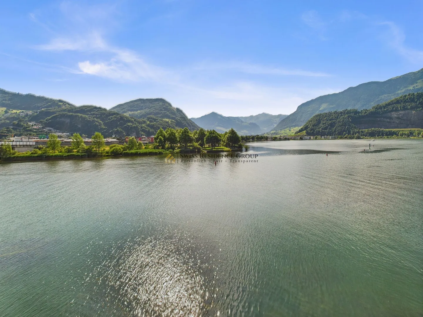 Occasione rara - Vita esclusiva con vista mozzafiato nel Boathouse! - Foto 14 di 16