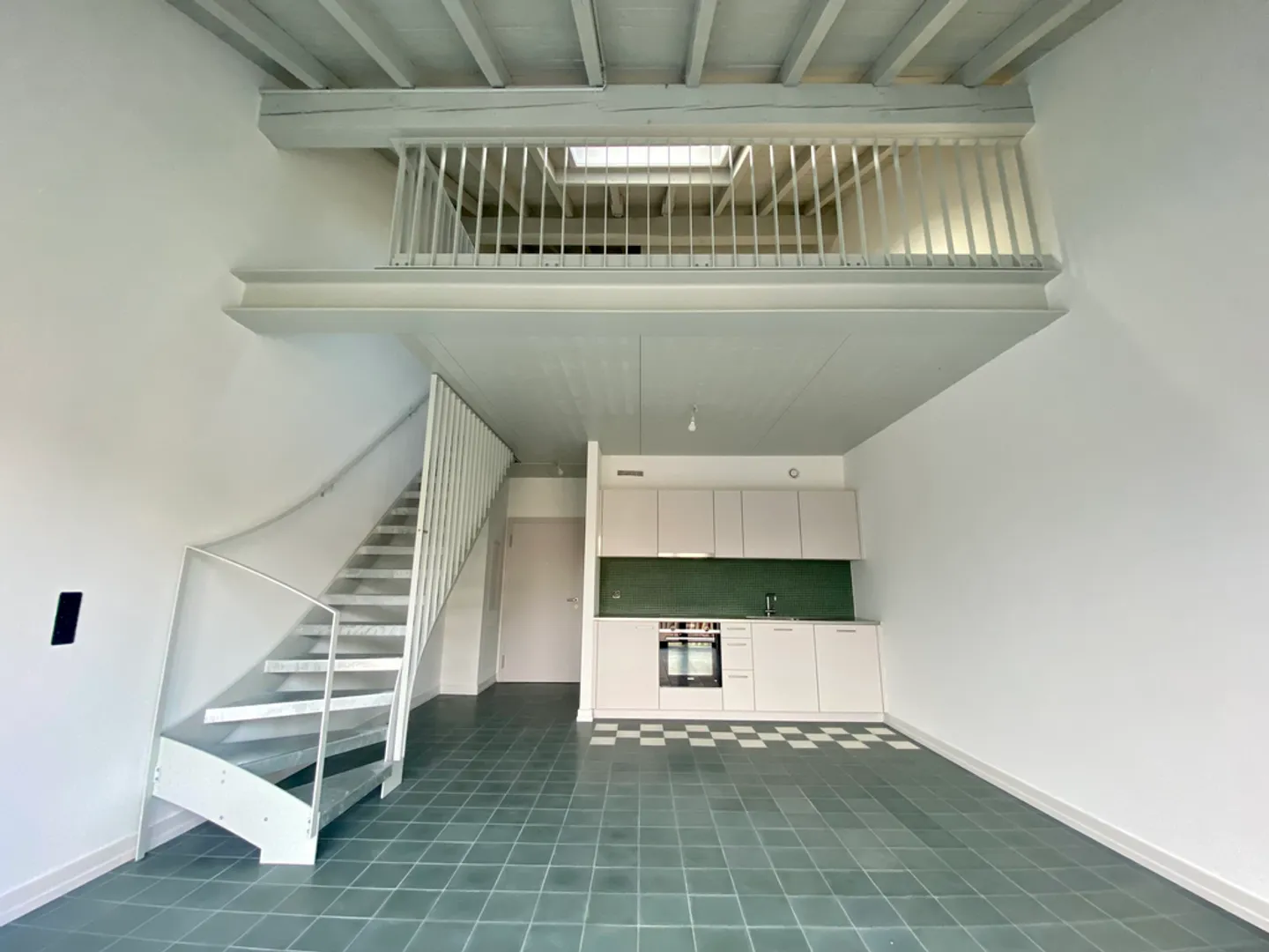 Loft di 2,5 stanze all'ultimo piano nel centro di Losanna - Foto 2 di 6
