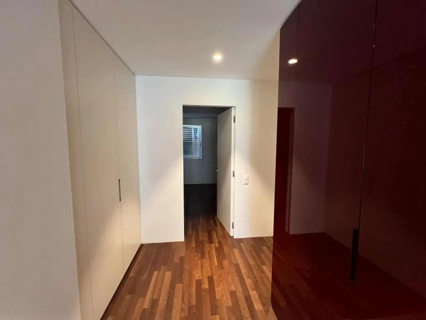 APPARTAMENTO 3.5 LOCALI CIRCONDATO DAL VERDE - Foto 8 di 13