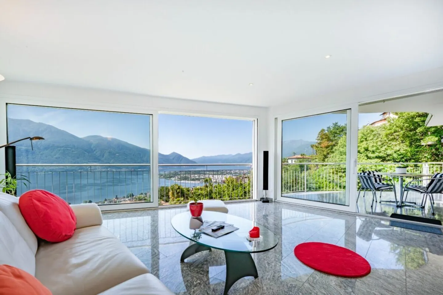 Appartamento di lusso con vista mozzafiato - Foto 1 di 16