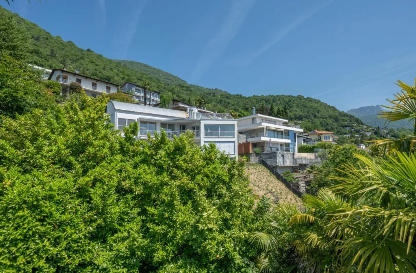 Appartamento di lusso con vista mozzafiato - Foto 3 di 16
