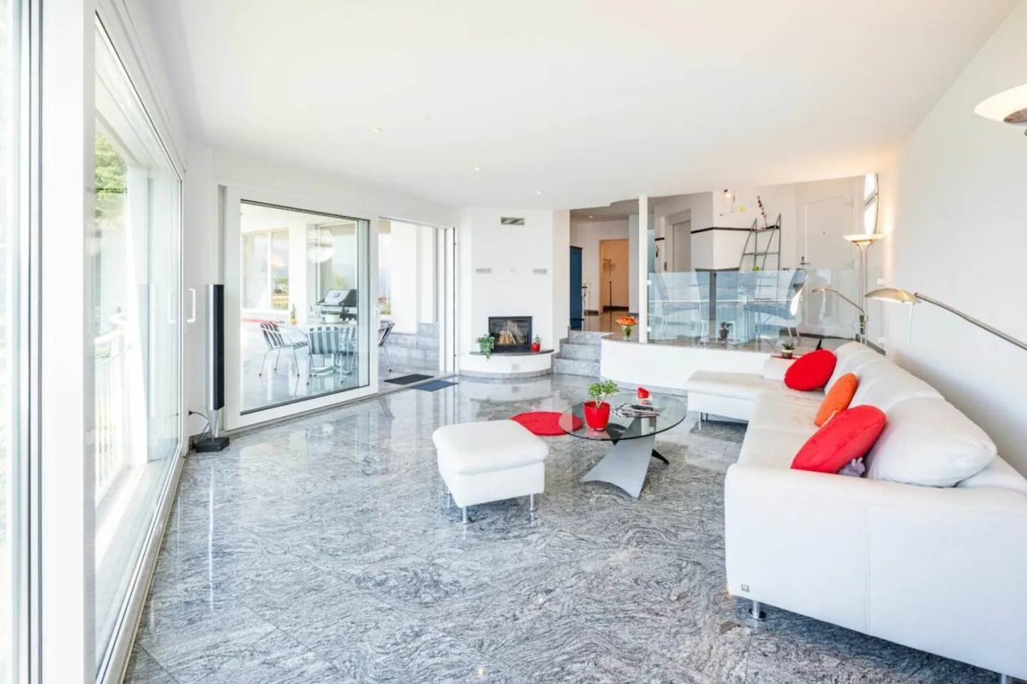 Appartamento di lusso con vista mozzafiato - Foto 6 di 16