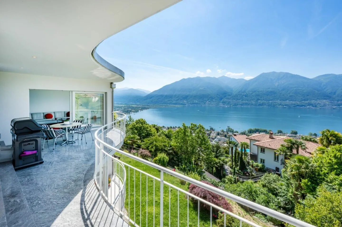 Appartamento di lusso con vista mozzafiato - Foto 2 di 16