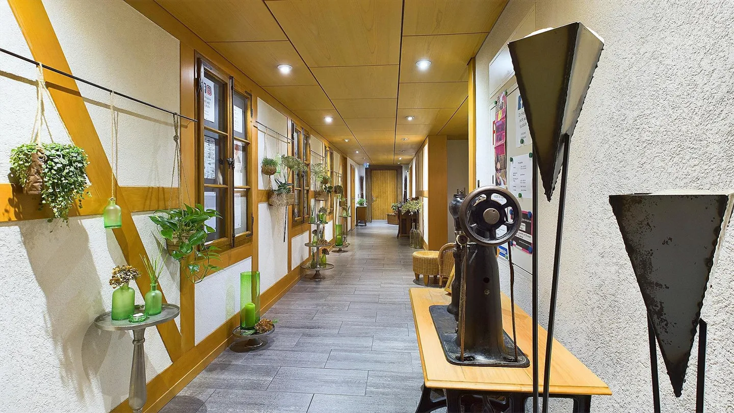 Attraktive Liegenschaft mit vielseitigen Nutzungsmöglichkeiten - Foto 2 von 12