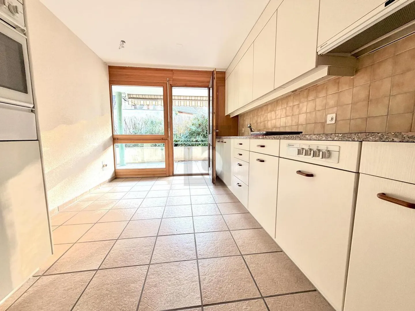 Helle Wohnung mit Potenzial - Foto 2 von 6