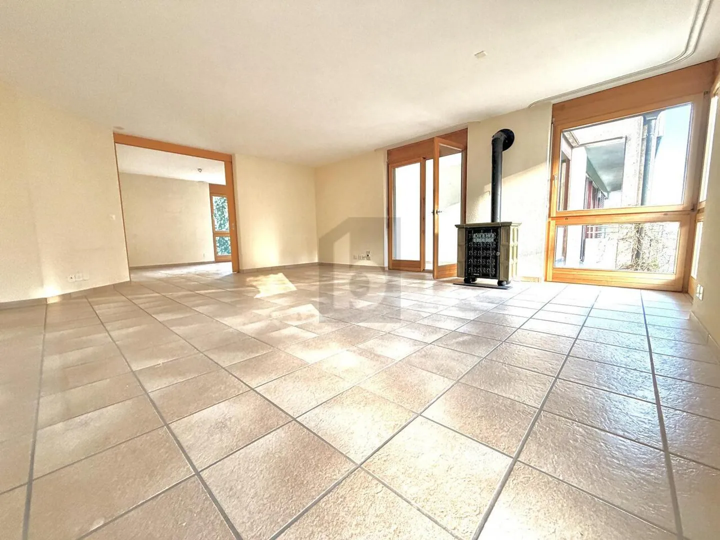 Helle Wohnung mit Potenzial - Foto 1 von 6