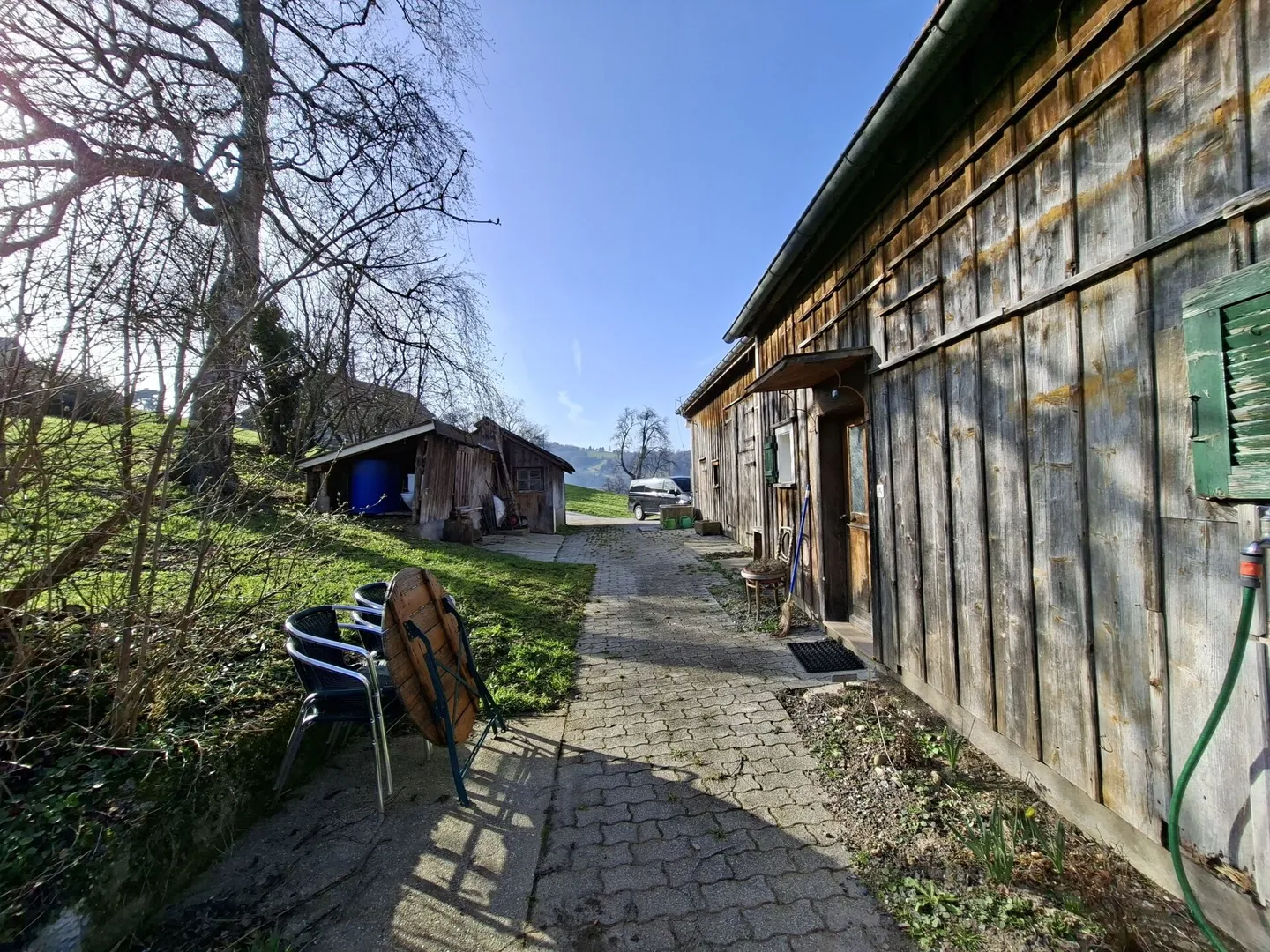 Weitblick und Landliebe: Bauernhaus zum Verwirklichen - Photo 4 of 22