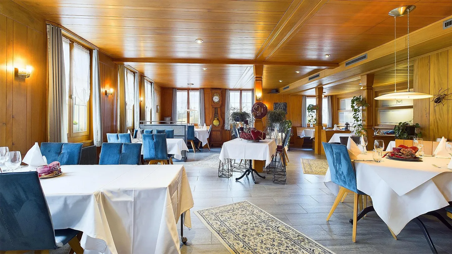 Attraktive Liegenschaft mit vielseitigen Nutzungsmöglichkeiten - Foto 3 von 12