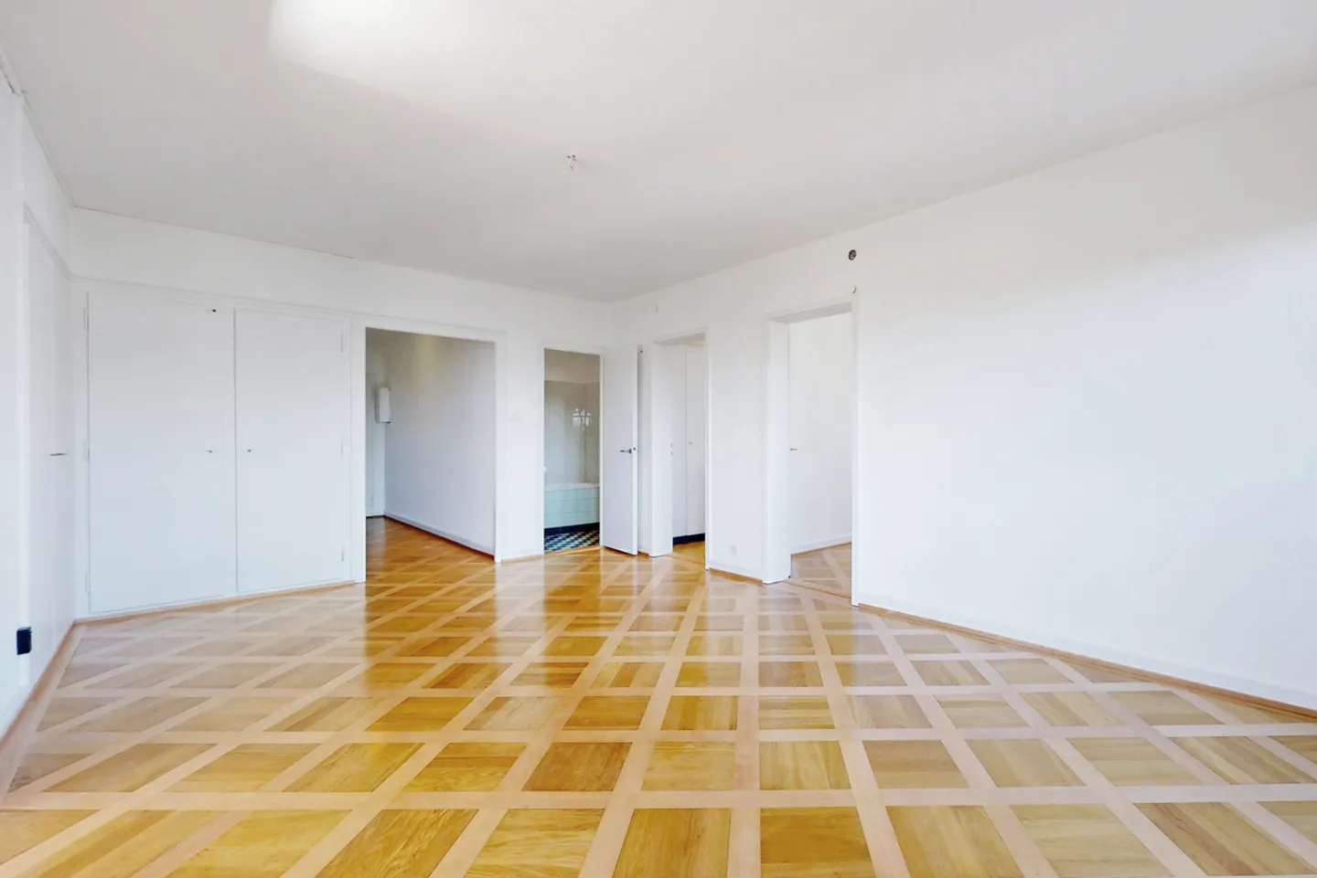Eine Wohnung in der Nähe des Bahnhofs - Festmietvertrag bis 30.01.2029 - Foto 5 von 11