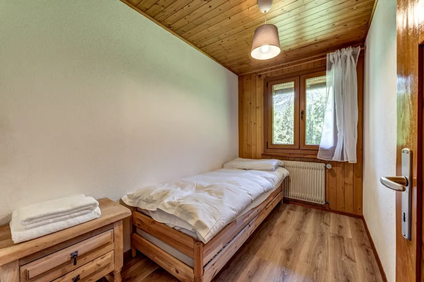 Charming Chalet with Valley Views - Photo 12 of 13