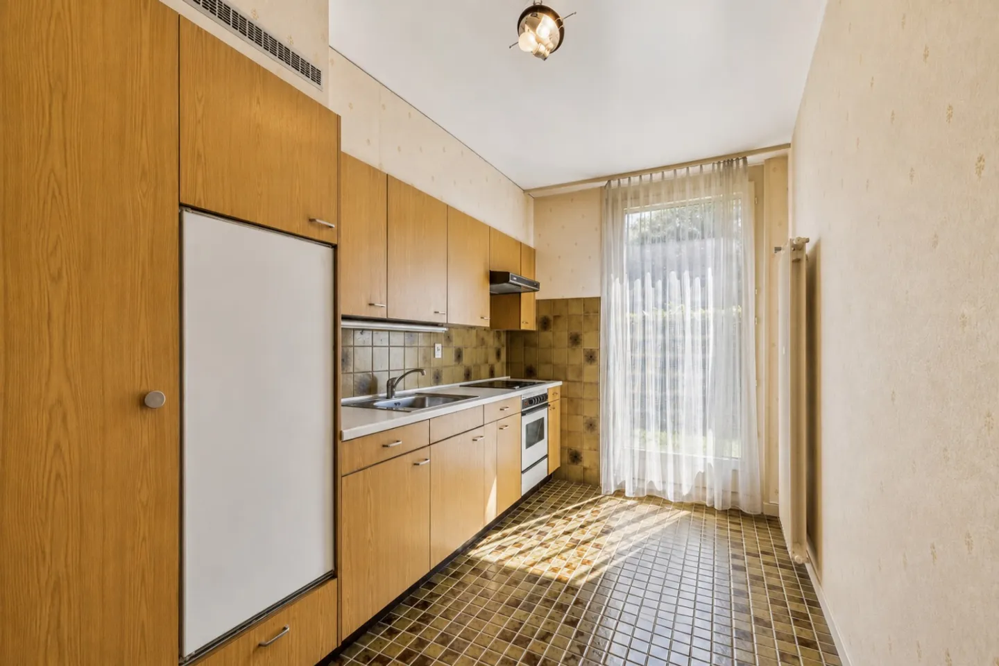 3,5-Zimmer-Wohnung "nur einen Steinwurf" vom See entfernt - Foto 3 von 12