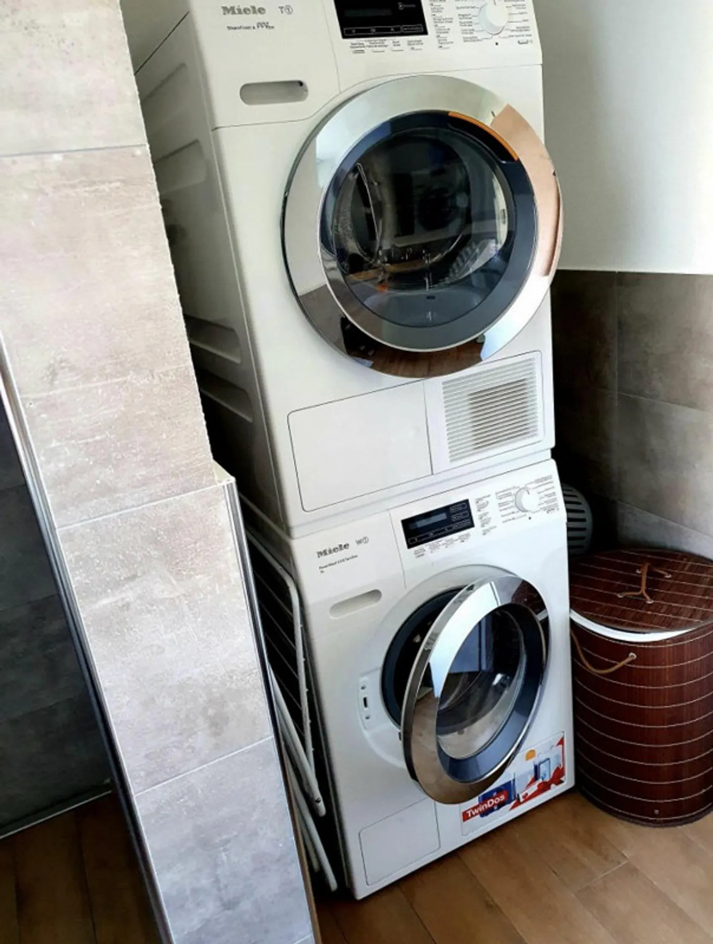 Modern 2.5-room stepped flat with underground parking, Täuffelen - Photo 9 of 15