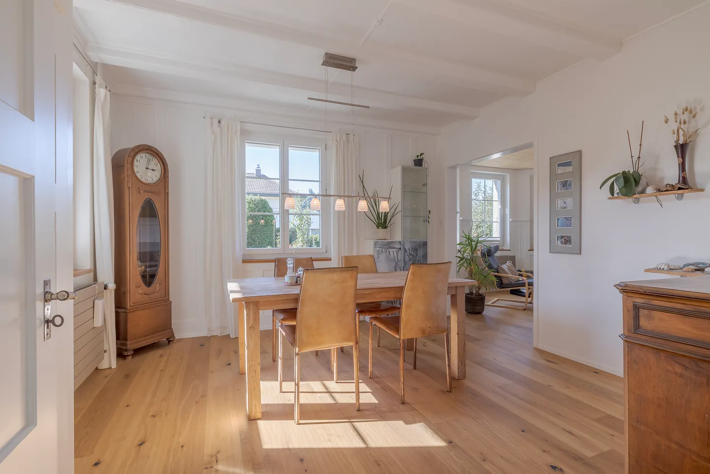 Charming Single Family Home - Photo 2 of 4