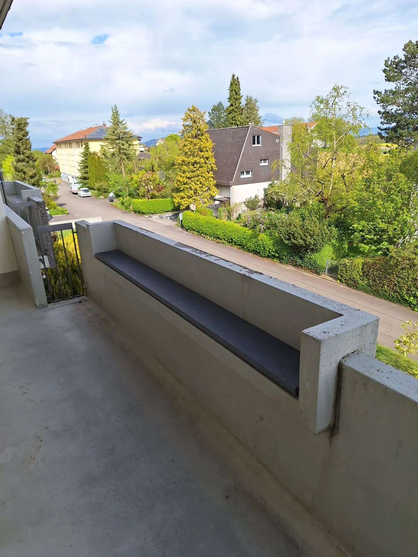 Inviting 4.5-room apartment with balcony in Uettligen - Photo 4 of 9