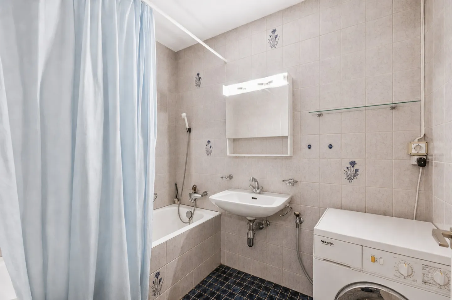 3,5-Zimmer-Wohnung "nur einen Steinwurf" vom See entfernt - Foto 10 von 12