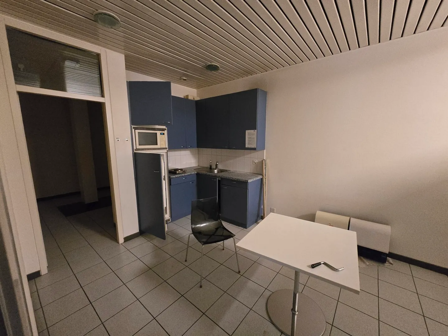 ZI Aclens-Moulin-de-Choc B - showroom, bureaux ou locaux de 279 m2 - Photo 13 sur 16